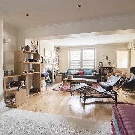 Stylish Family Home In Battersea Vr London Exterior foto